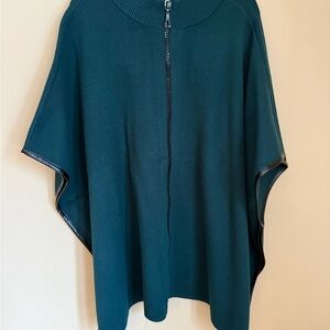 ✨ Chico’s Knit Zip Poncho with Embellished Zipper – L/XL ✨